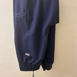 Figs technical collection navy blue scrub pants; size small; high waisted jogger